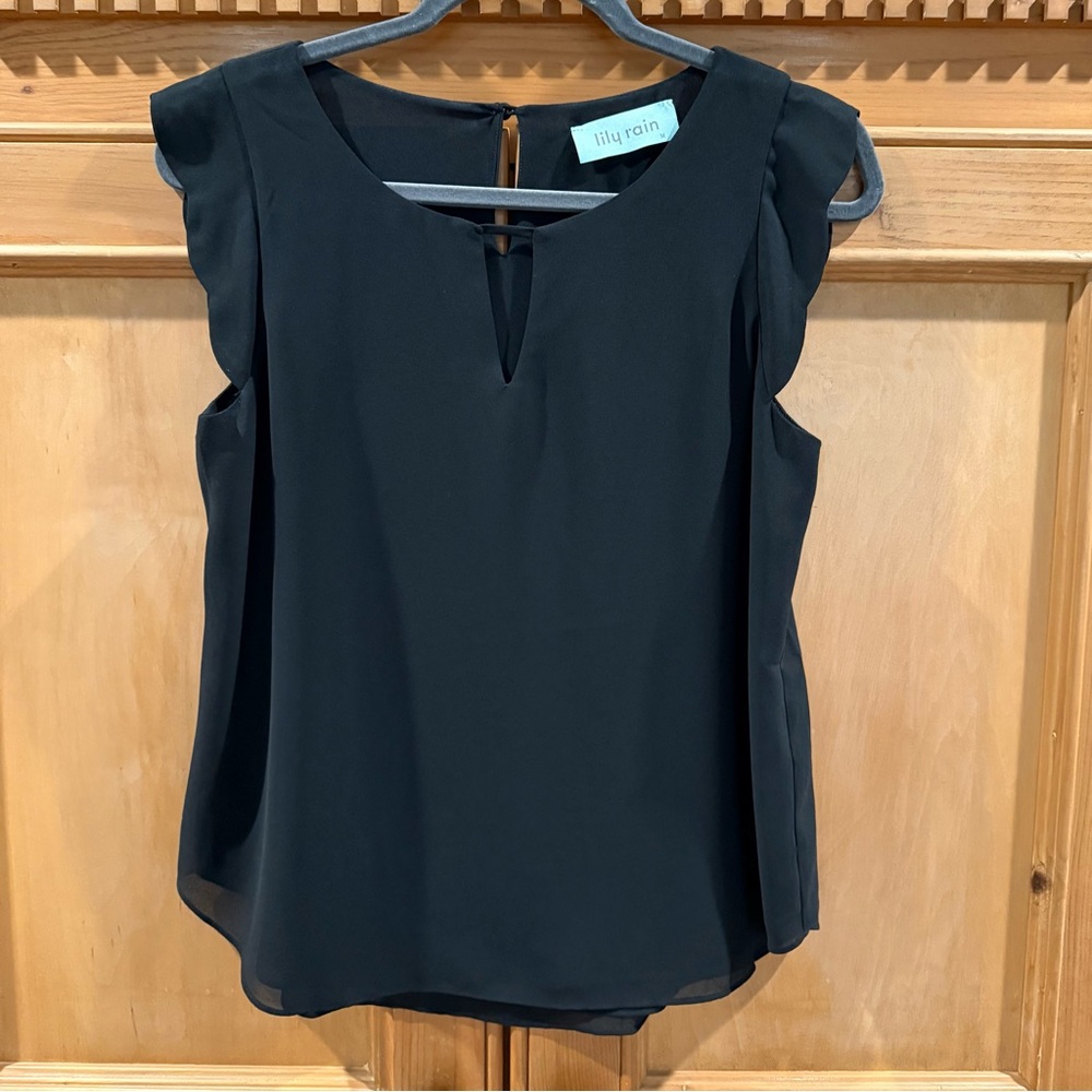 Lily Rain Black Sleeveless Top from Francesca’s
 (size medium)